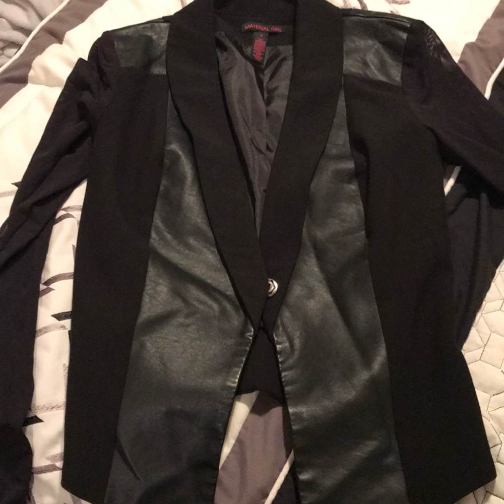 Black mesh sleeve blazer